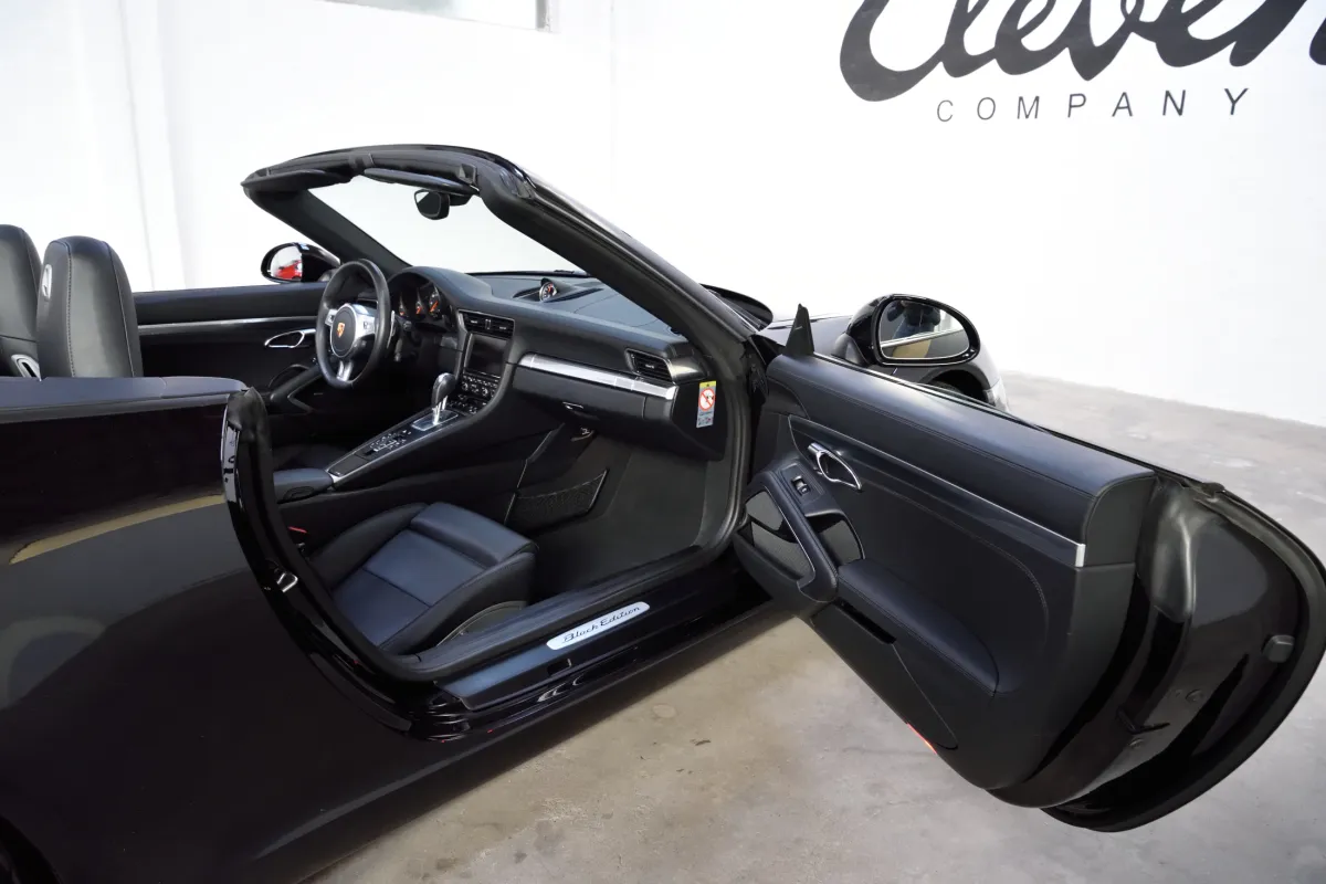 Porsche 991 Black Edition