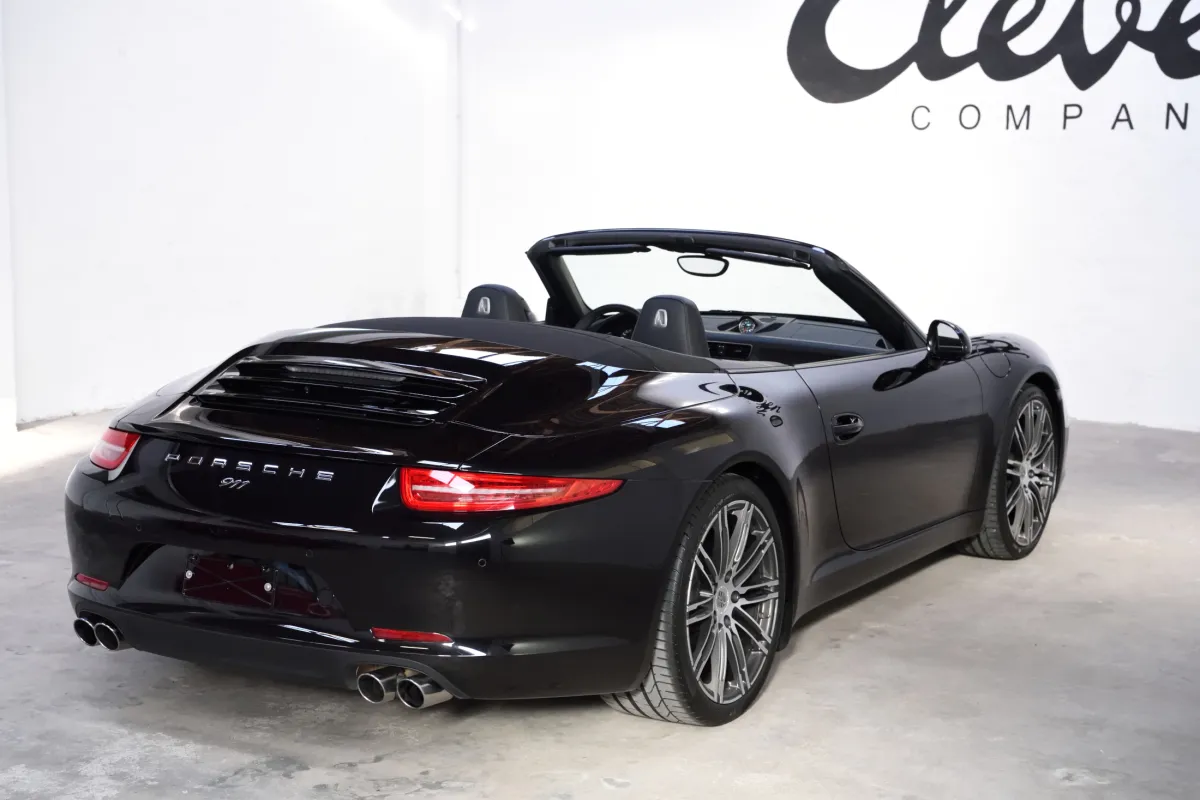 Porsche 991 Black Edition
