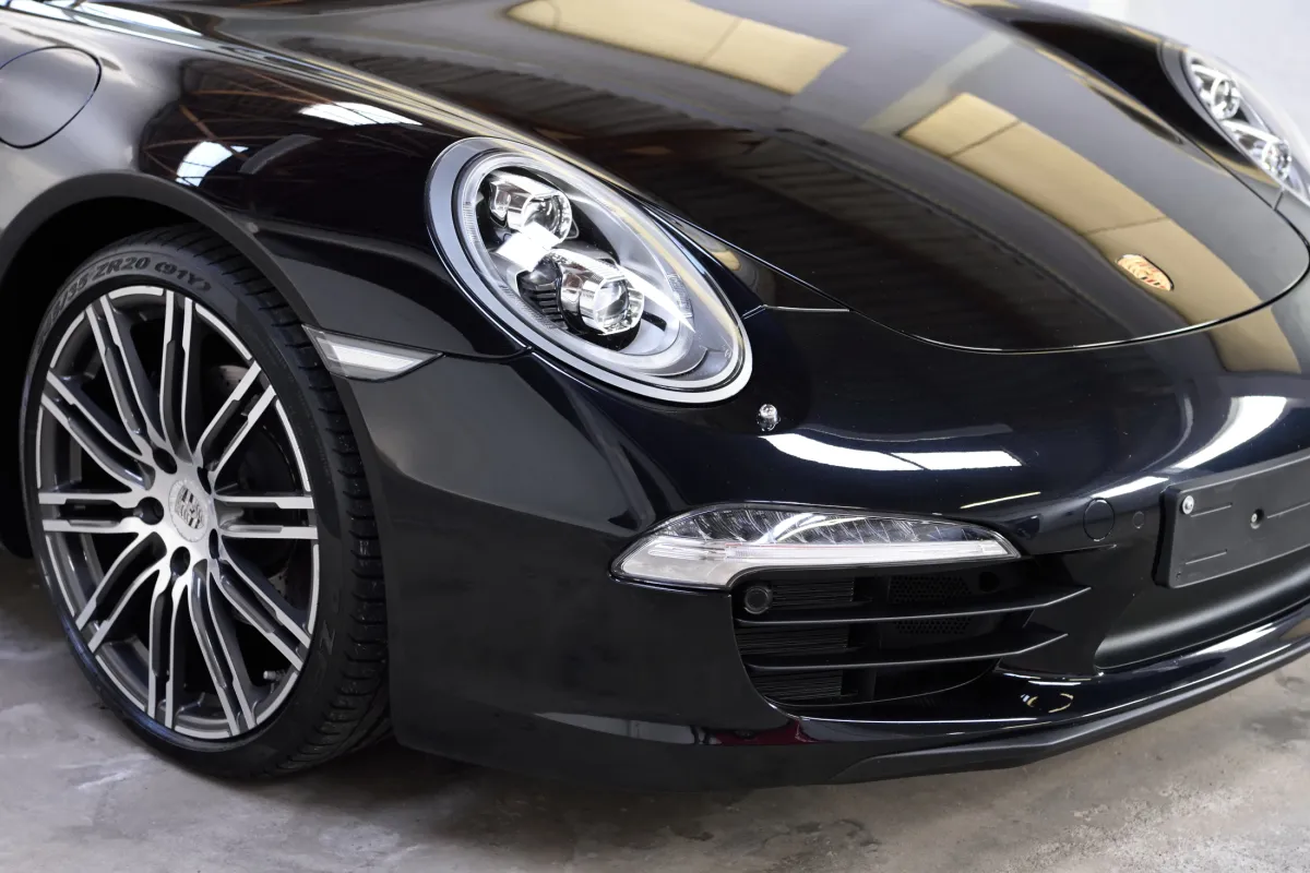 Porsche 991 Black Edition