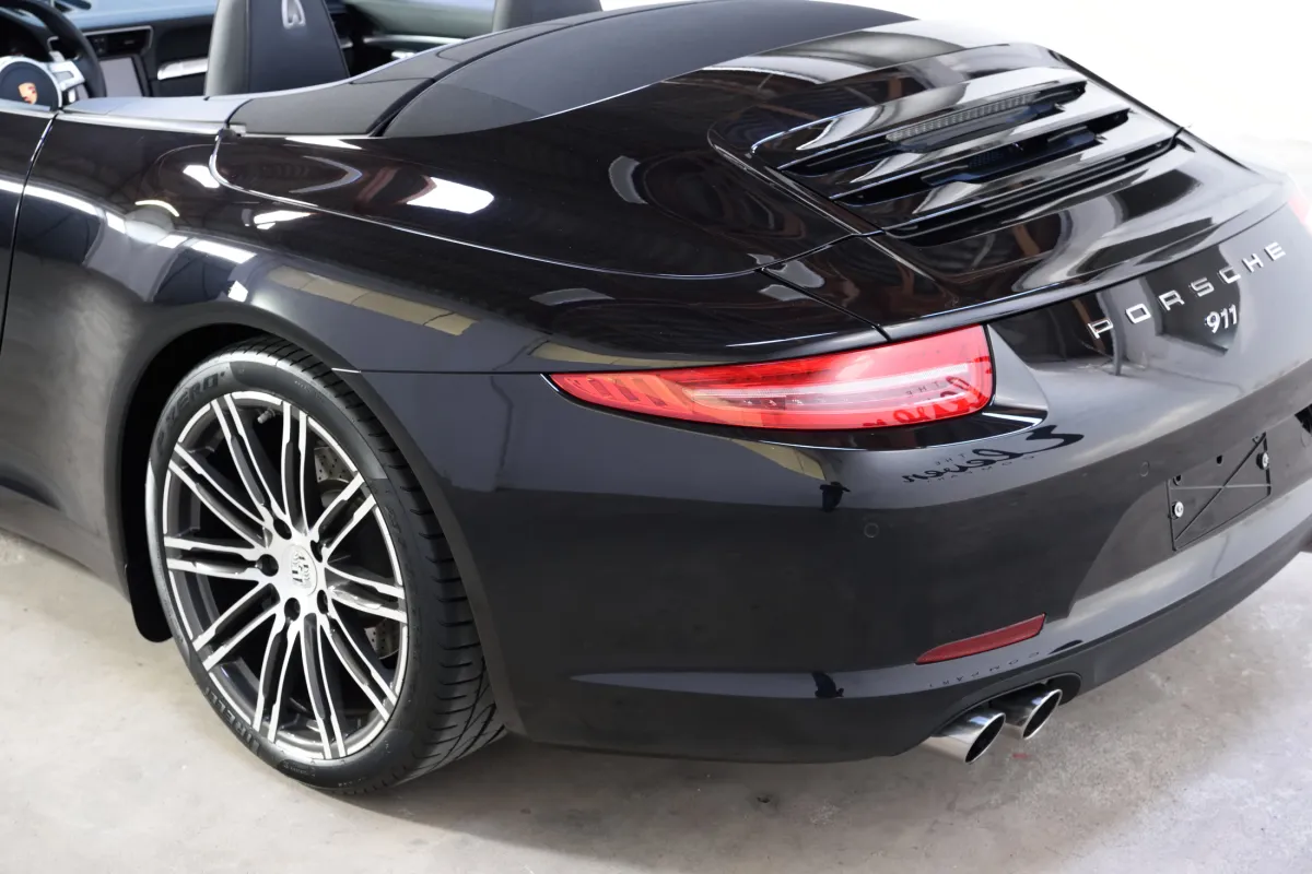Porsche 991 Black Edition