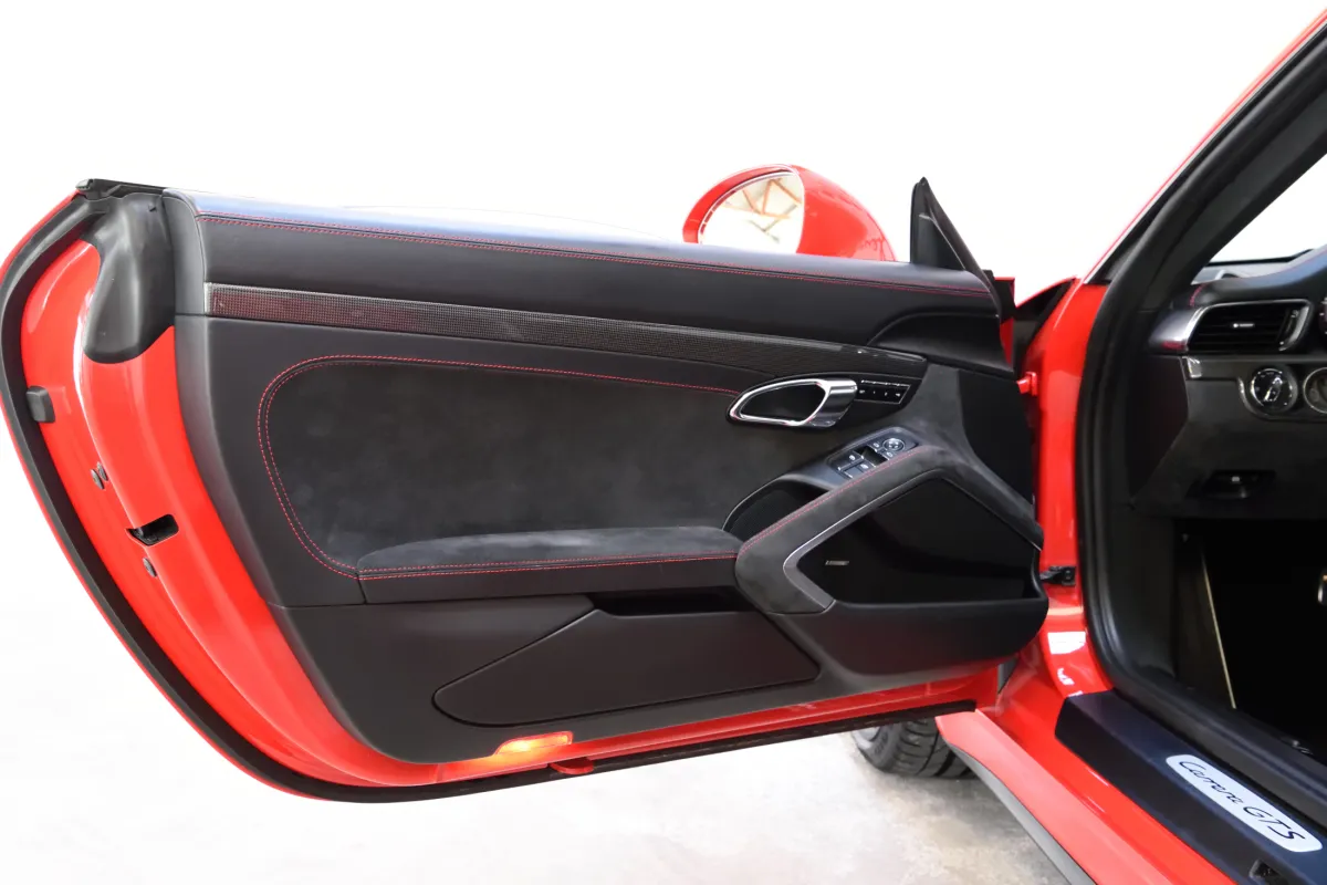 Porsche 991 Carrera GTS