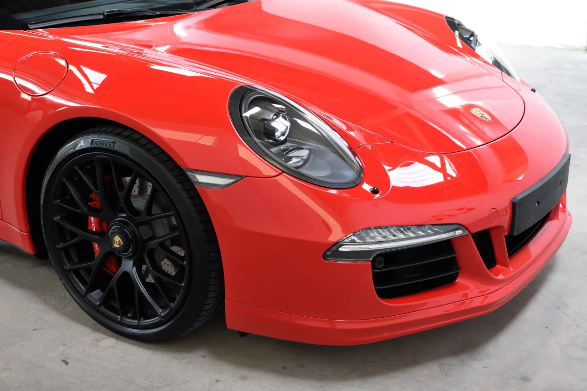 Porsche 991 Carrera GTS