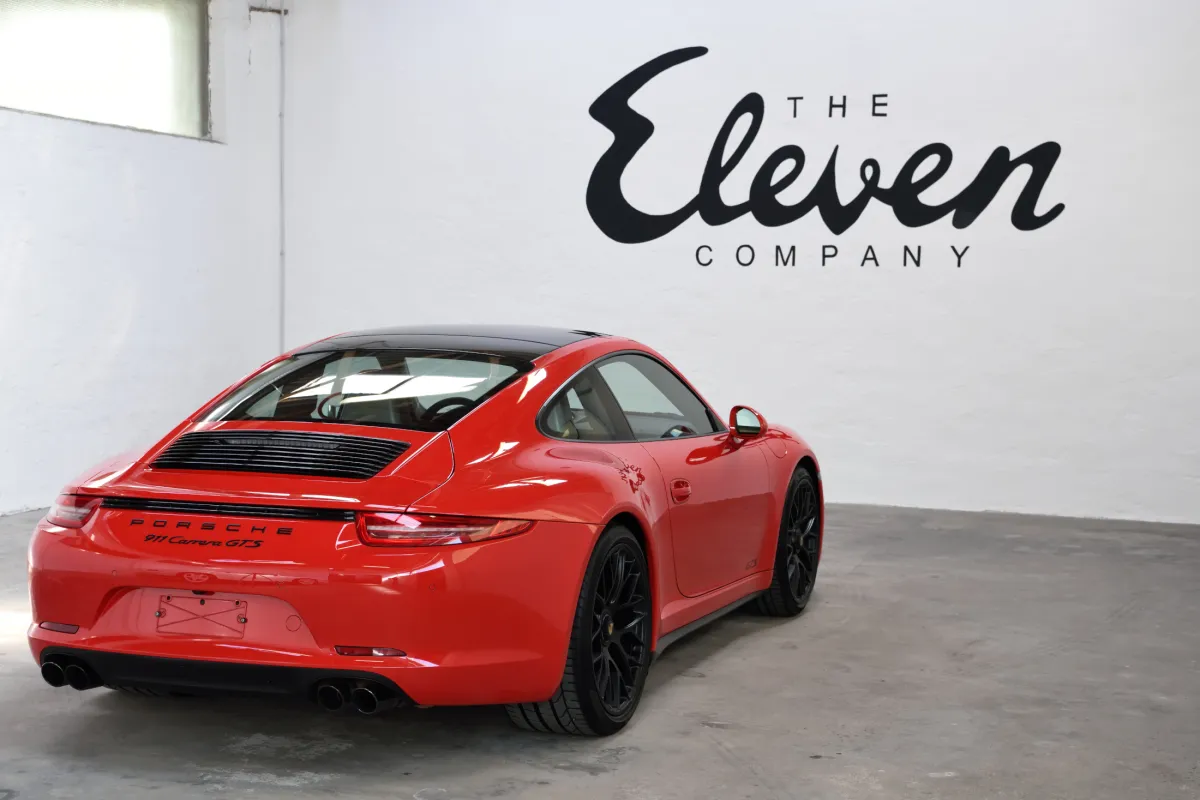 vPorsche 991 Carrera GTS