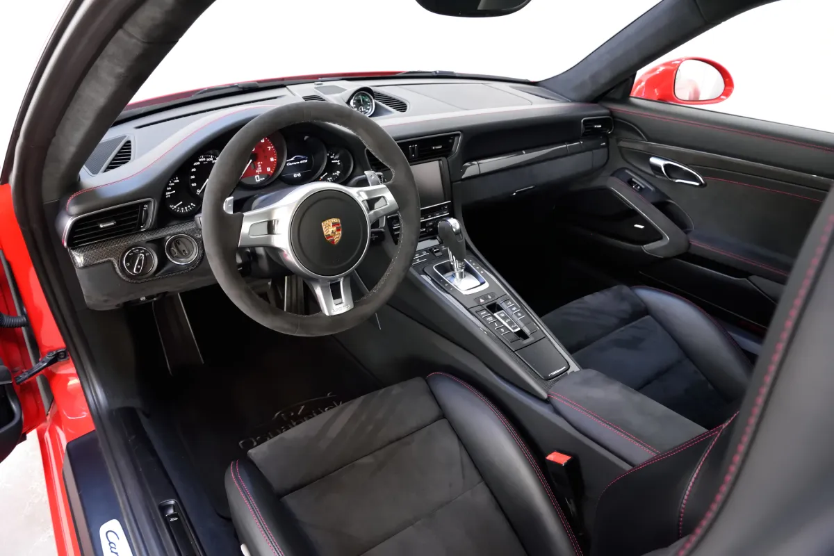 Porsche 991 Carrera GTS