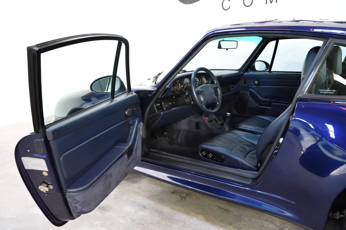 Porsche 993 Carrera 4S