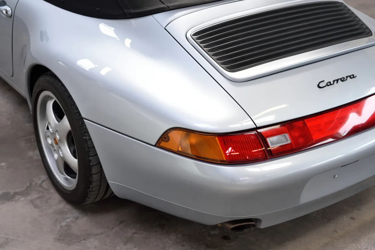 Porsche 993 Carrera Cabriolet