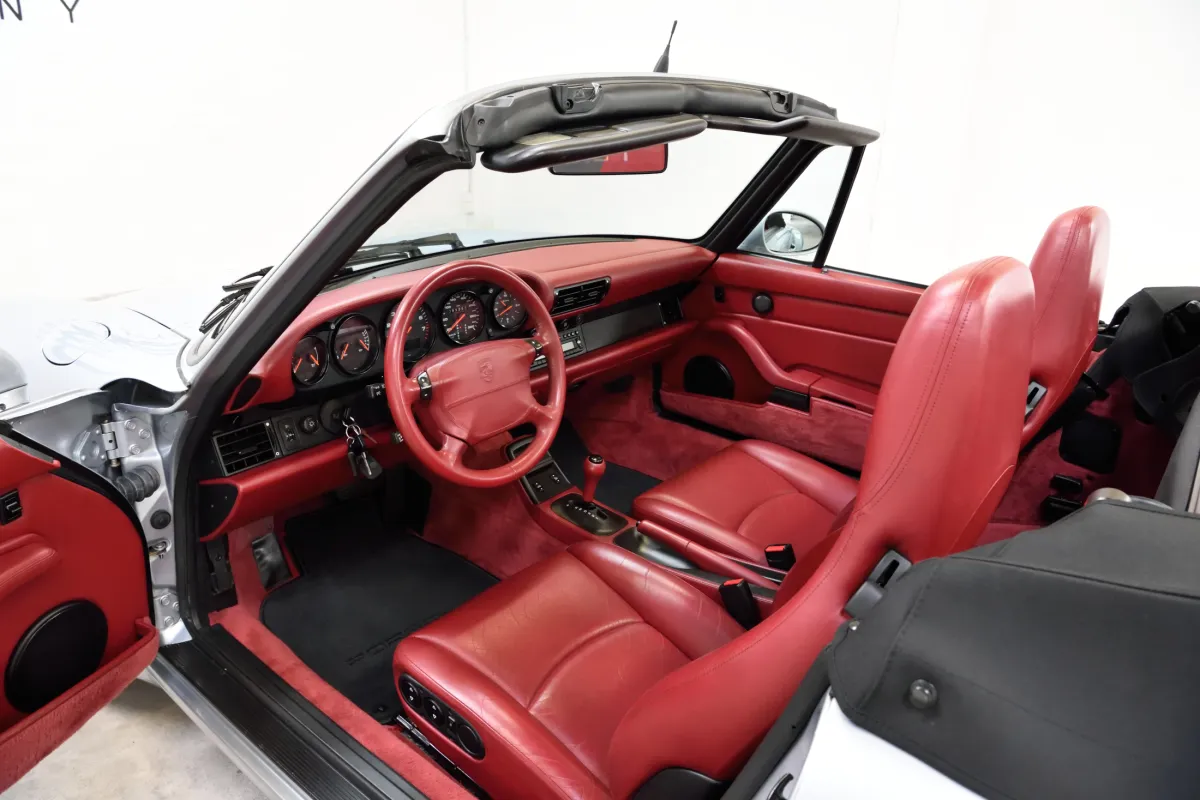 Porsche 993 Carrera Cabriolet