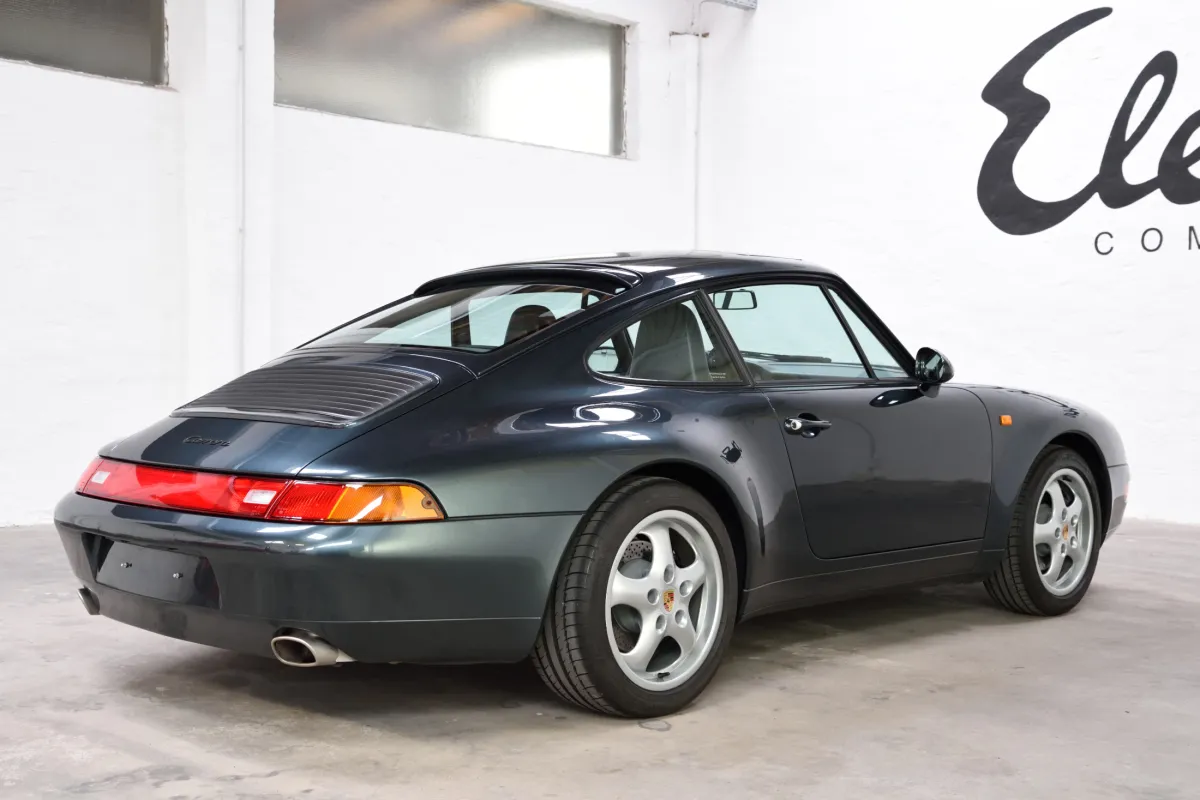 Porsche 993 Carrera aventura