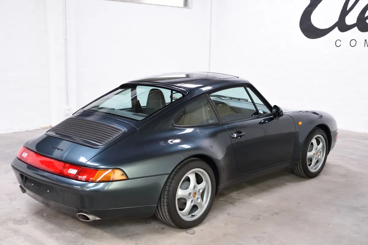 Porsche 993 Carrera aventura