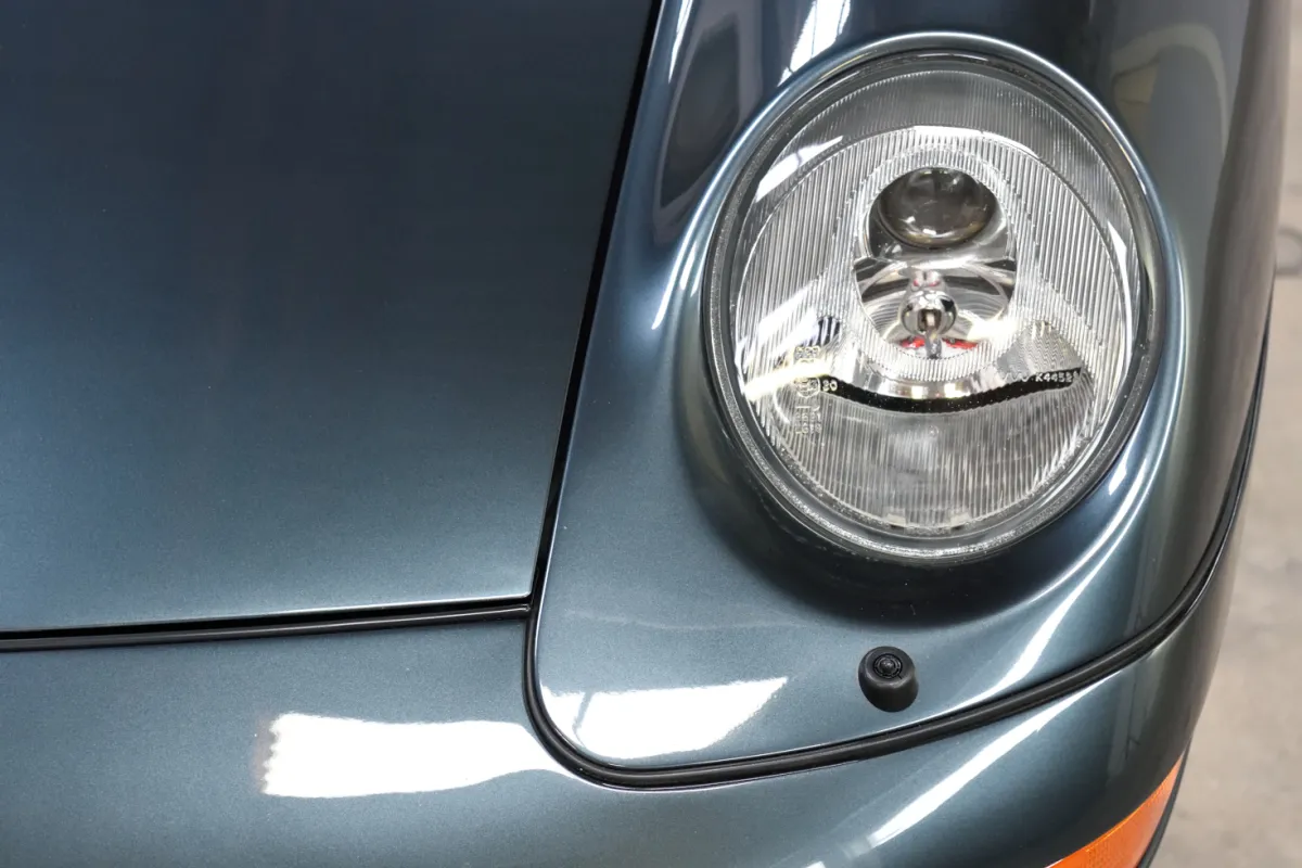 Porsche 993 Carrera aventura