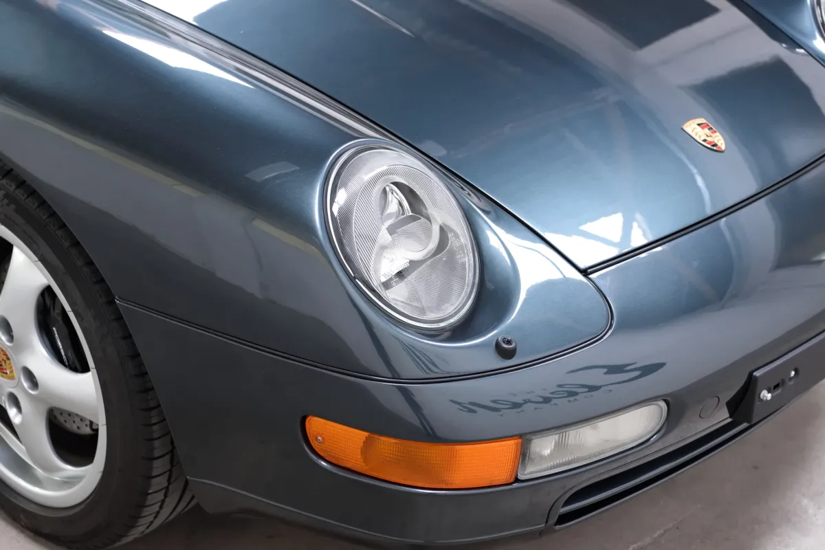 Porsche 993 Carrera aventura