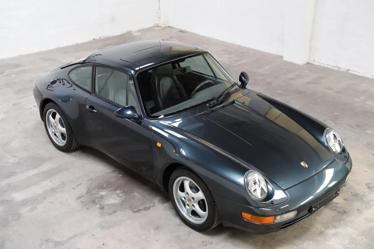 Porsche 993 Carrera aventura