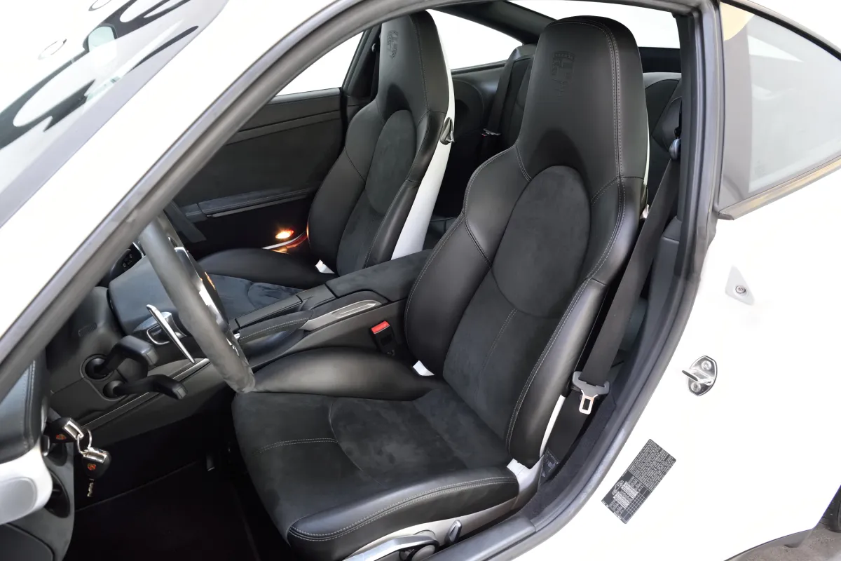Porsche 997 Carrera GTS