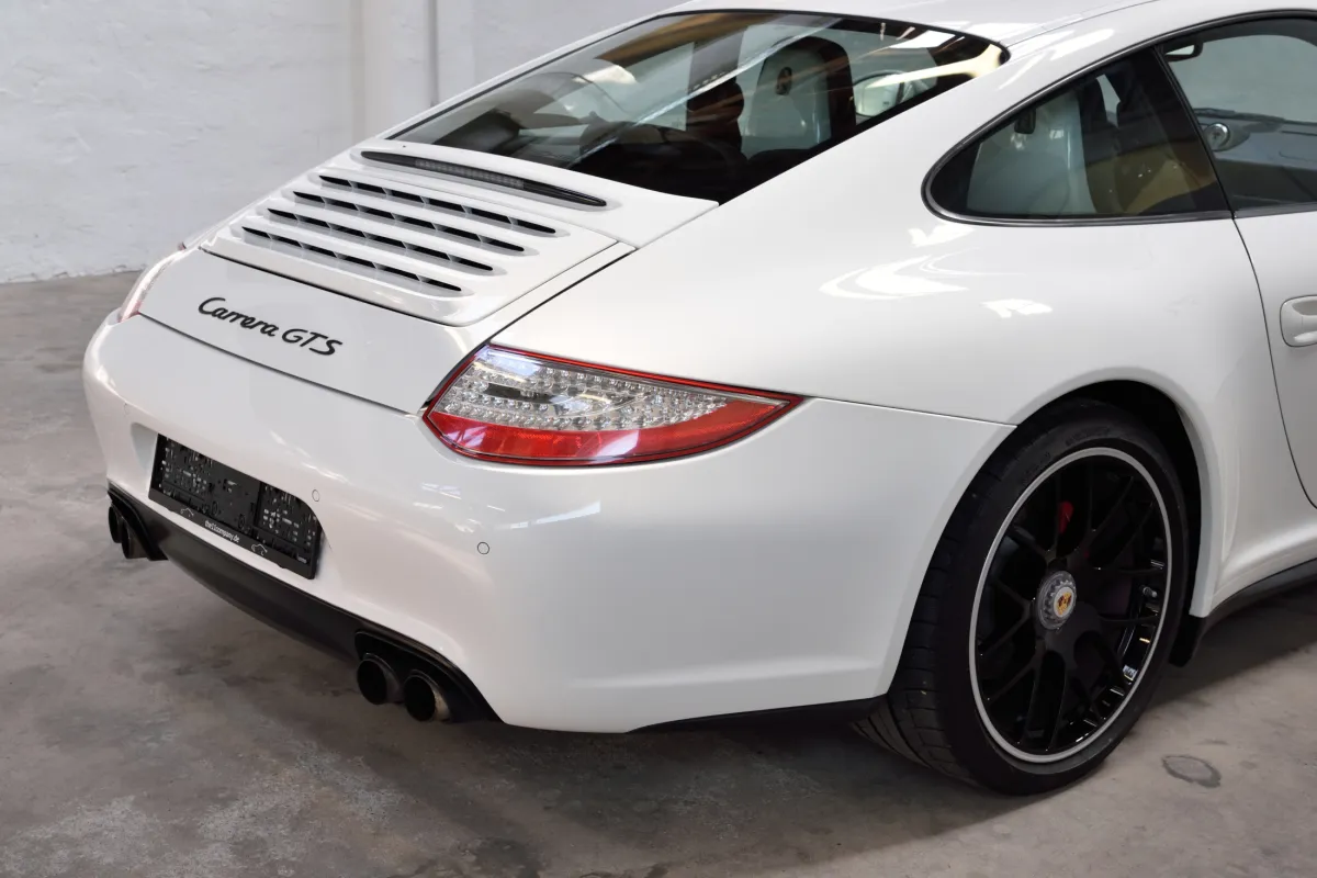 Porsche 997 Carrera GTS