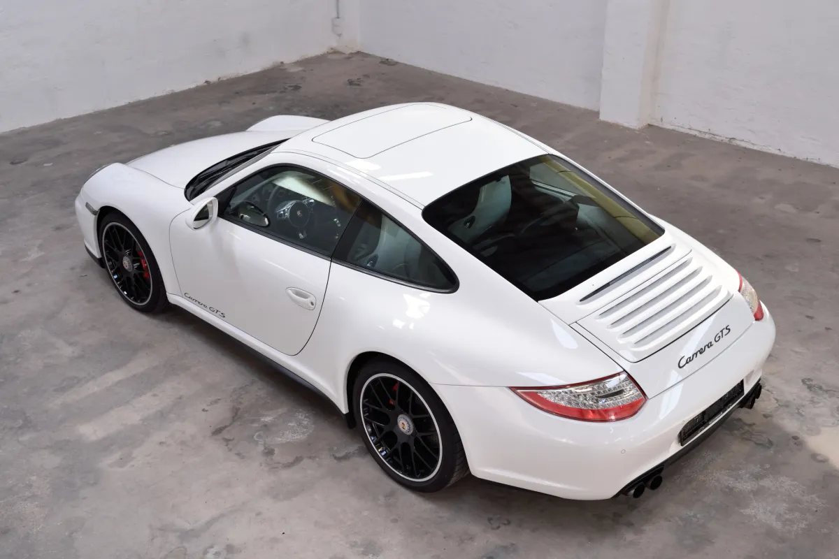 Porsche 997 Carrera GTS