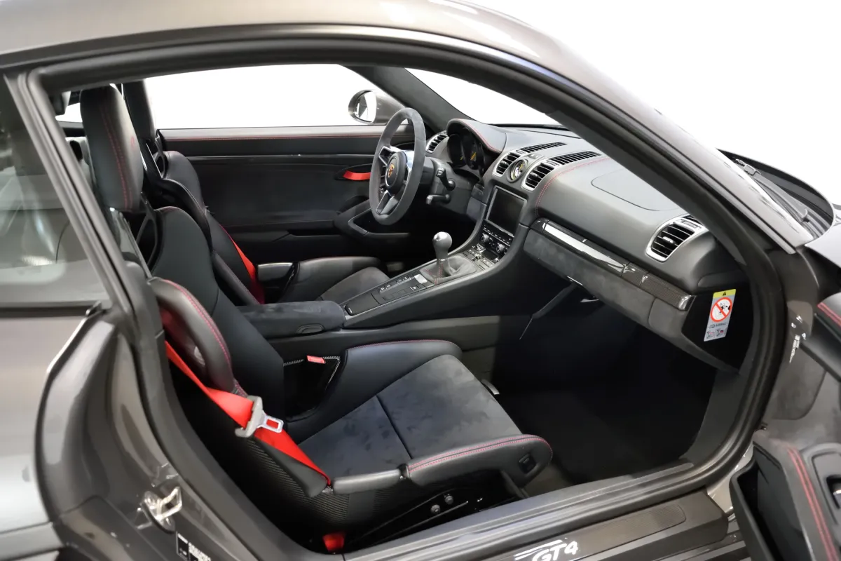 Porsche GT4 Clubsport